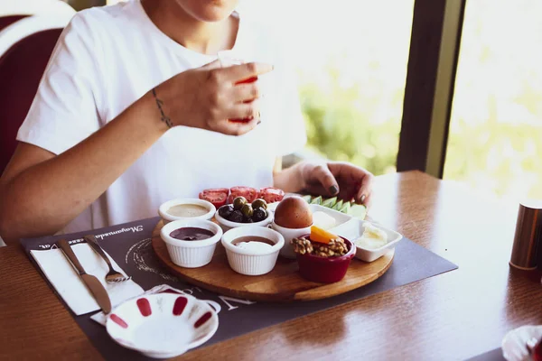 zengin ve leziz Türk Kahvaltı