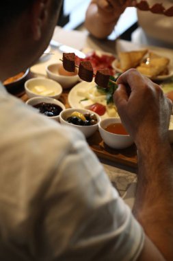 zengin ve leziz Türk Kahvaltı