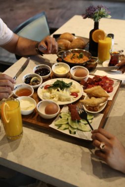 zengin ve leziz Türk Kahvaltı