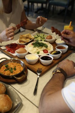 zengin ve leziz Türk Kahvaltı