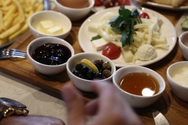 zengin ve leziz Türk Kahvaltı