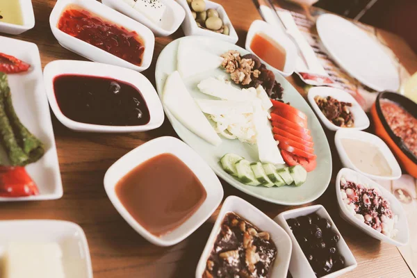 zengin ve leziz Türk Kahvaltı