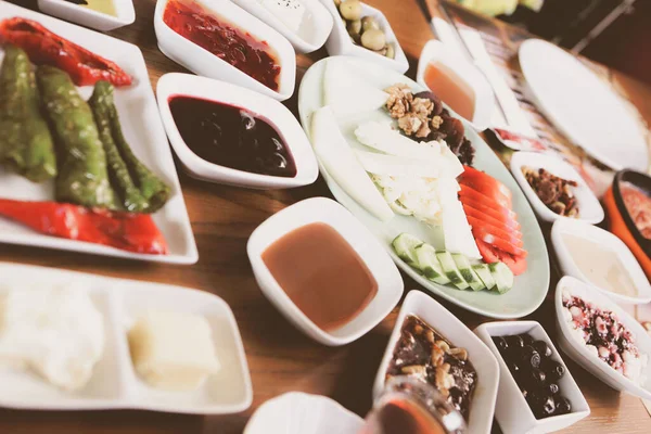 zengin ve leziz Türk Kahvaltı