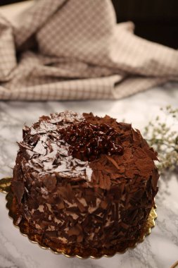 Masada lezzetli bir pasta var.