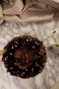 Masada lezzetli bir pasta var.