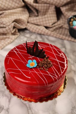 Masada lezzetli bir pasta var.