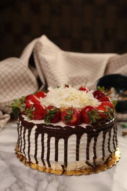 Masada lezzetli bir pasta var.