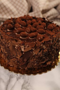 Masada lezzetli bir pasta var.