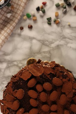 Masada lezzetli bir pasta var.