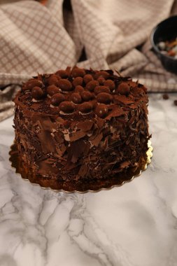 Masada lezzetli bir pasta var.