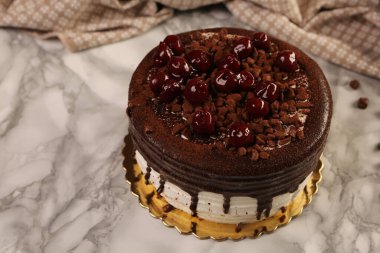 Masada lezzetli bir pasta var.