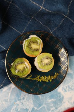 Masada lezzetli bir pasta var.