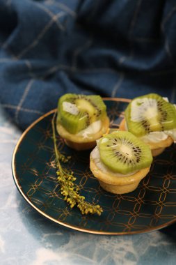 Masada lezzetli bir pasta var.