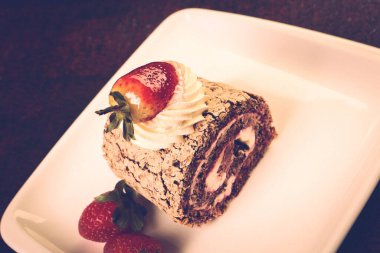 Masada lezzetli bir pasta var.