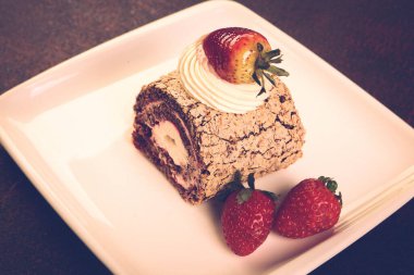 Masada lezzetli bir pasta var.