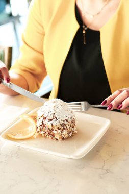 Masada lezzetli bir pasta var.