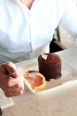 Masada lezzetli bir pasta var.