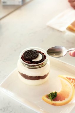 Masada lezzetli bir pasta var.