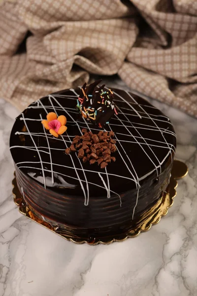 Masada lezzetli bir pasta var.