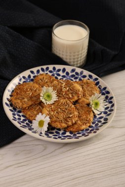 Koyu çikolata parçaları ile tanımlama