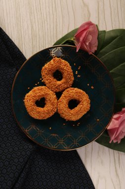 Koyu çikolata parçaları ile tanımlama