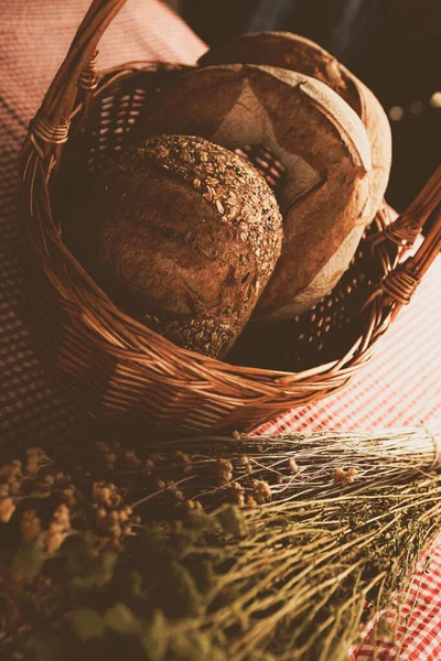 Lezzetli doğal estetik fırınlanmış ekmek