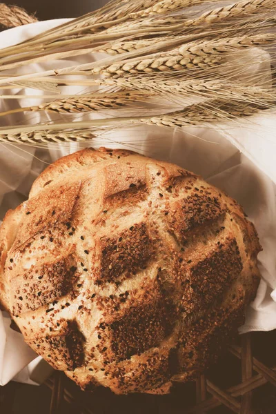 Lezzetli doğal estetik fırınlanmış ekmek