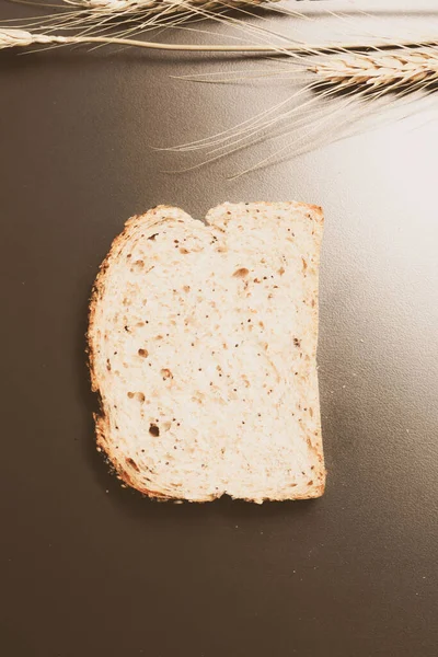 Lezzetli doğal estetik fırınlanmış ekmek