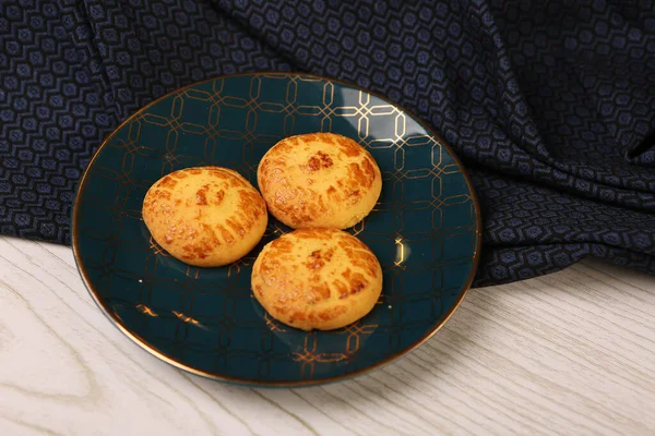 Koyu çikolata parçaları ile tanımlama