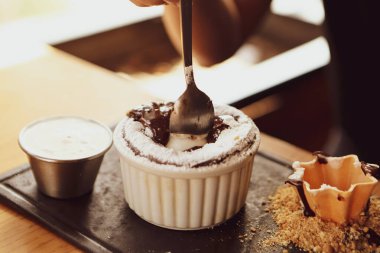 dondurma çikolatalı sufle