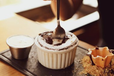 dondurma çikolatalı sufle