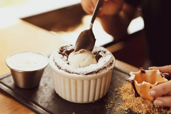 dondurma çikolatalı sufle