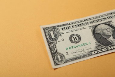 Bir sürü nakit bize dolar