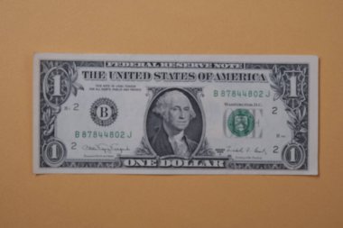 Bir sürü nakit bize dolar