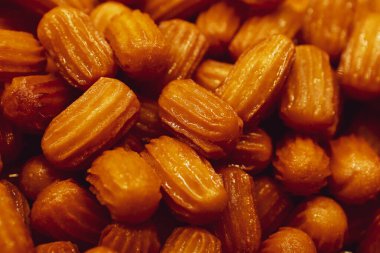 Geleneksel hindistancevizli tatlı baklavası. Ev yapımı fındıklı ve ballı baklava..