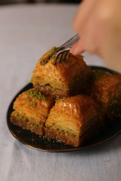 Traditionelle Türkische Nachspeise Baklava Mit Cashew Walnüssen Hausgemachte Baklava Mit — Stockfoto