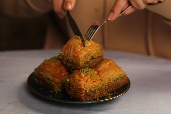 Traditional Turkish Dessert Baklava Cashew Walnuts Homemade Baklava Nuts Honey — Stock Photo, Image