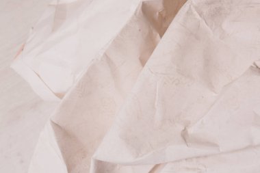 Beyaz buruşmuş kağıt arkaplan grunge doku arkaplanı