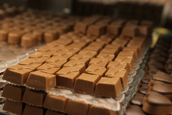 Monte Variedade Pralines Chocolate — Fotografia de Stock