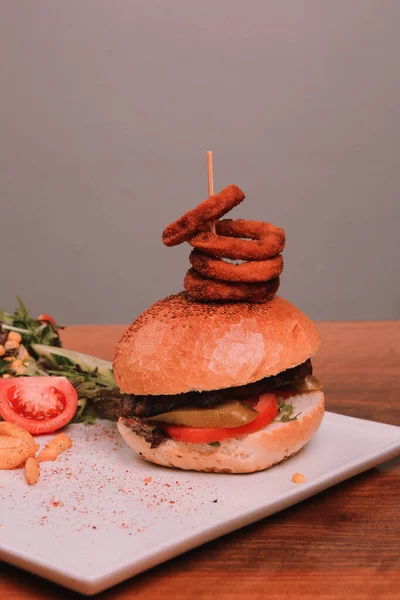 Hamburger Fatto Casa Con Verdure Fresche — Foto Stock