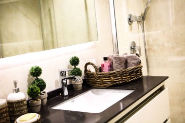 Lüks bir otel odası.