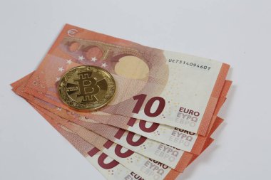 Multi Euro Dolar, farklı türde yeni nesil banknotlar, bitcoin