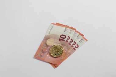 Multi Euro Dolar, farklı türde yeni nesil banknotlar, bitcoin