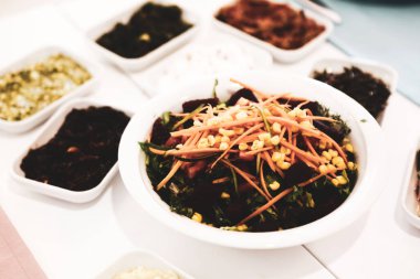 Geleneksel Türk ve Yunan yemek meze masası