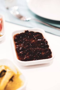 Geleneksel Türk ve Yunan yemek meze masası