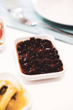 Geleneksel Türk ve Yunan yemek meze masası