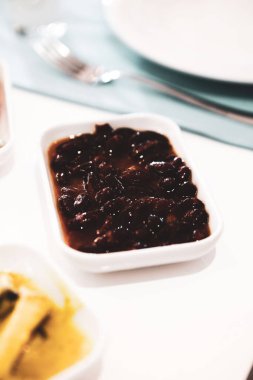 Geleneksel Türk ve Yunan yemek meze masası