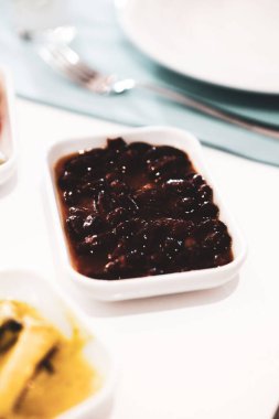 Geleneksel Türk ve Yunan yemek meze masası