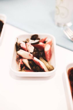 Geleneksel Türk ve Yunan yemek meze masası