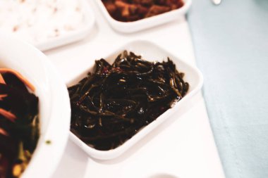 Geleneksel Türk ve Yunan yemek meze masası